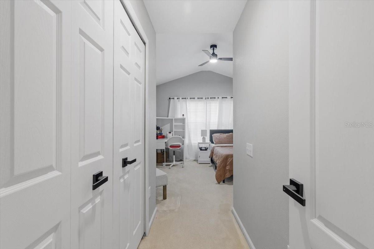 Image 29 of 36 For 26614 Castleview Way