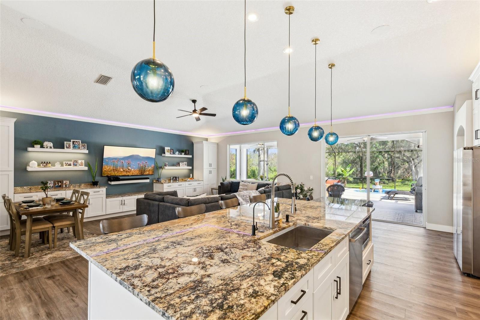 Image 11 of 61 For 7308 Carrington Oaks Lane
