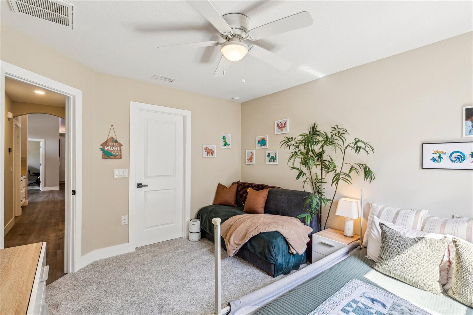Image 26 of 61 For 7308 Carrington Oaks Lane