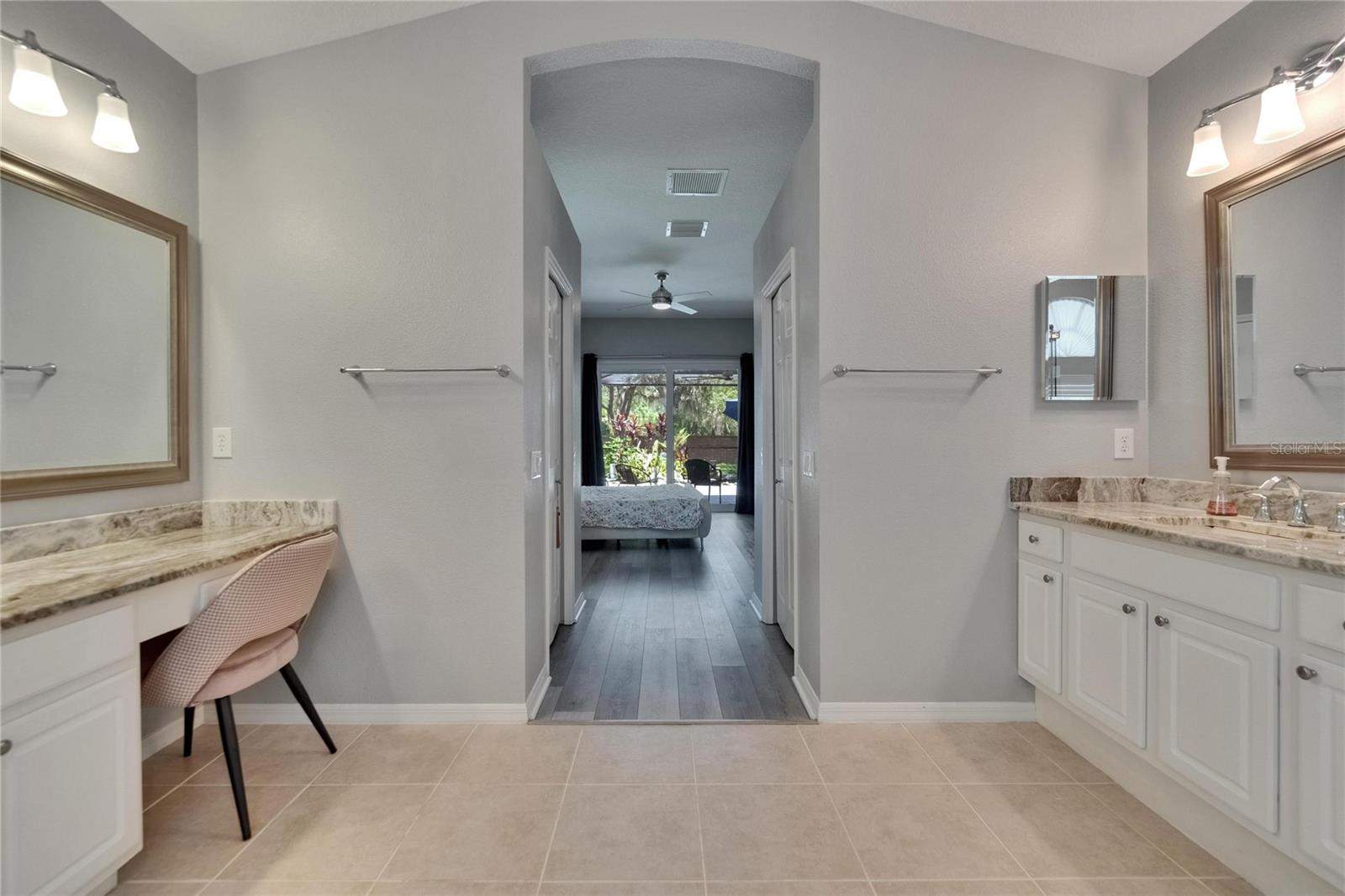 Listing photo id 18 for 16367 Ashington Park Drive