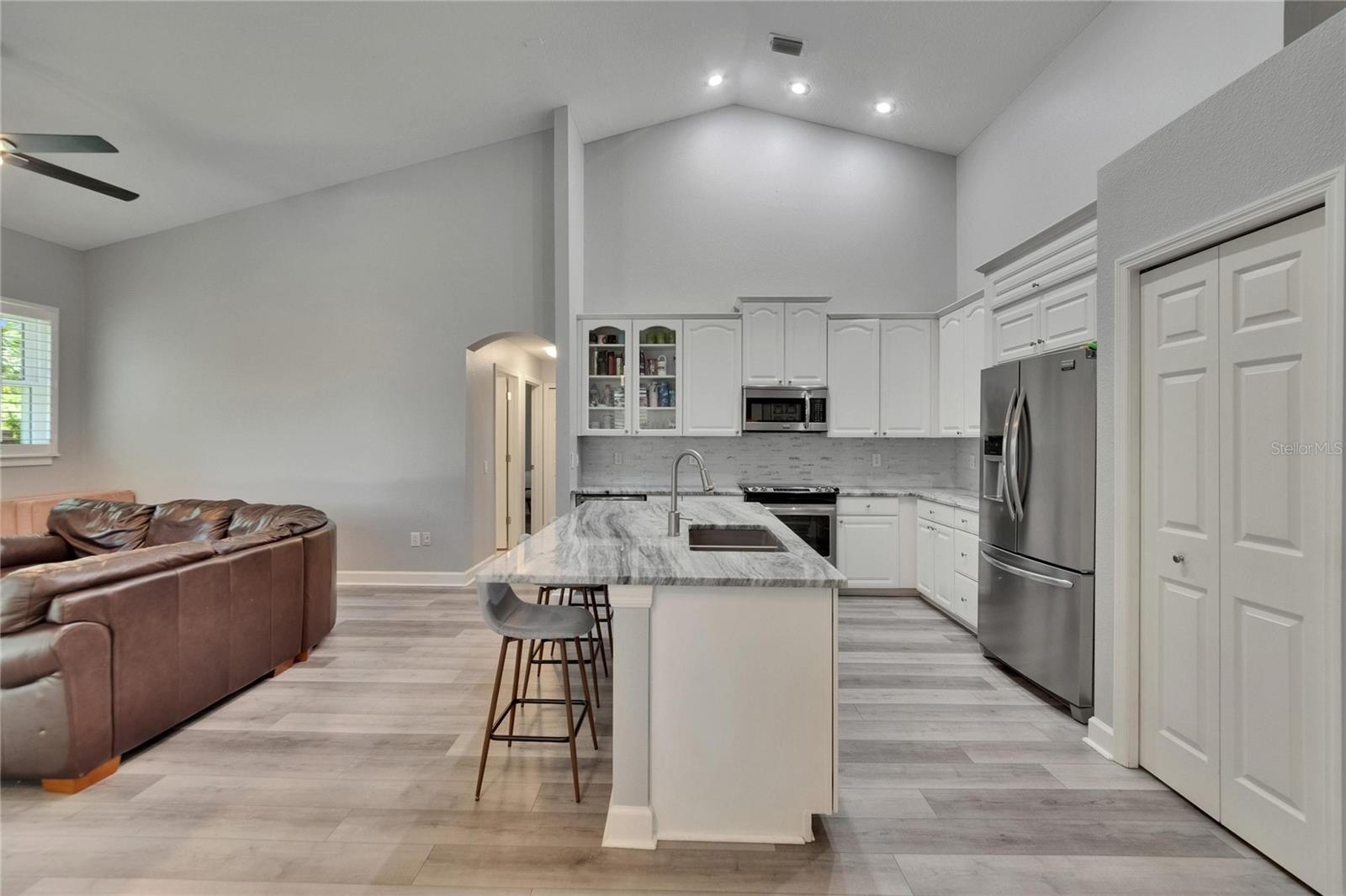 Listing photo id 21 for 16367 Ashington Park Drive