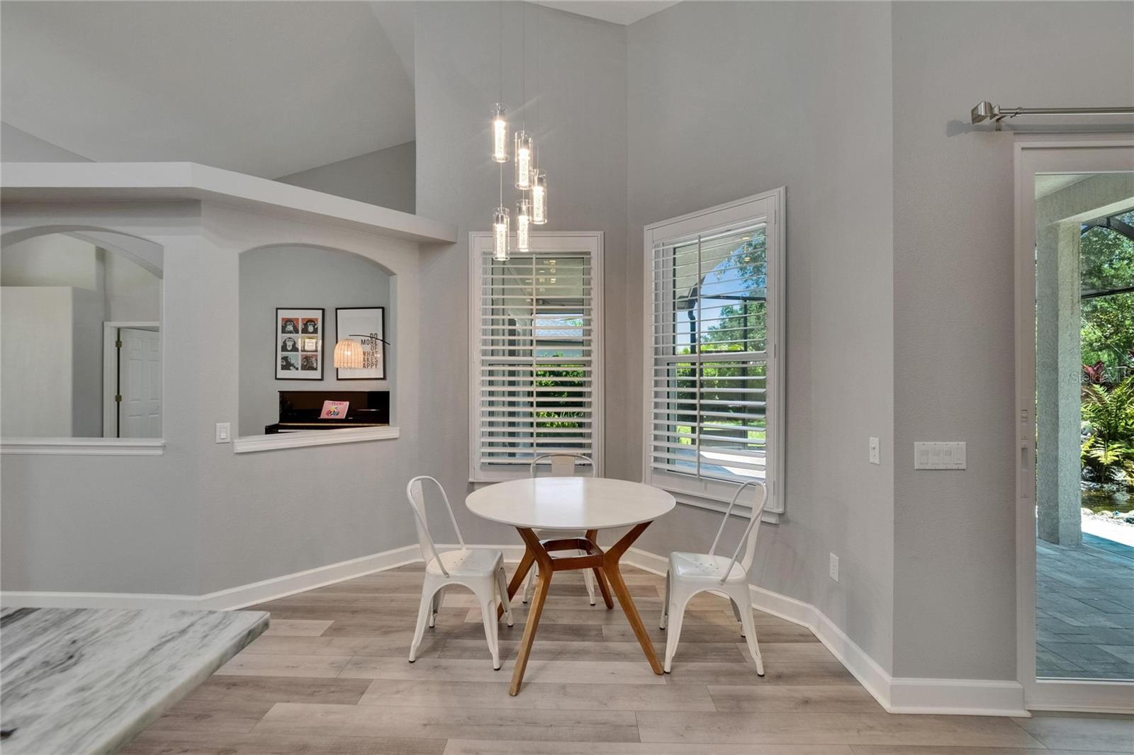 Listing photo id 32 for 16367 Ashington Park Drive