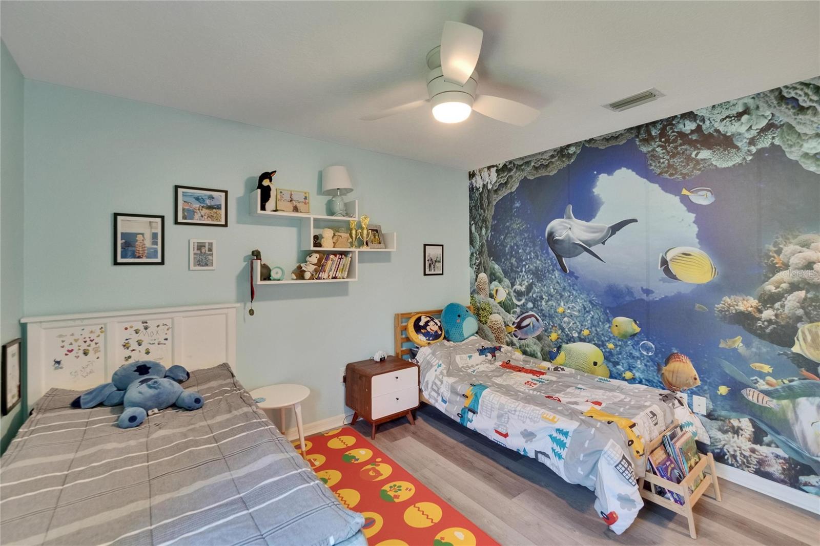 Listing photo id 35 for 16367 Ashington Park Drive