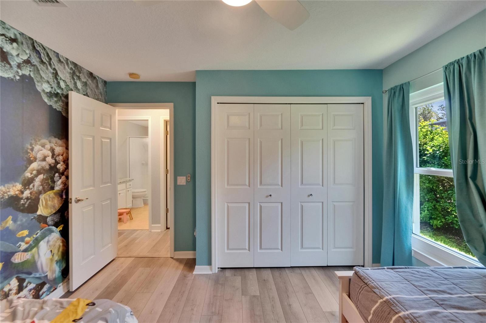Listing photo id 36 for 16367 Ashington Park Drive