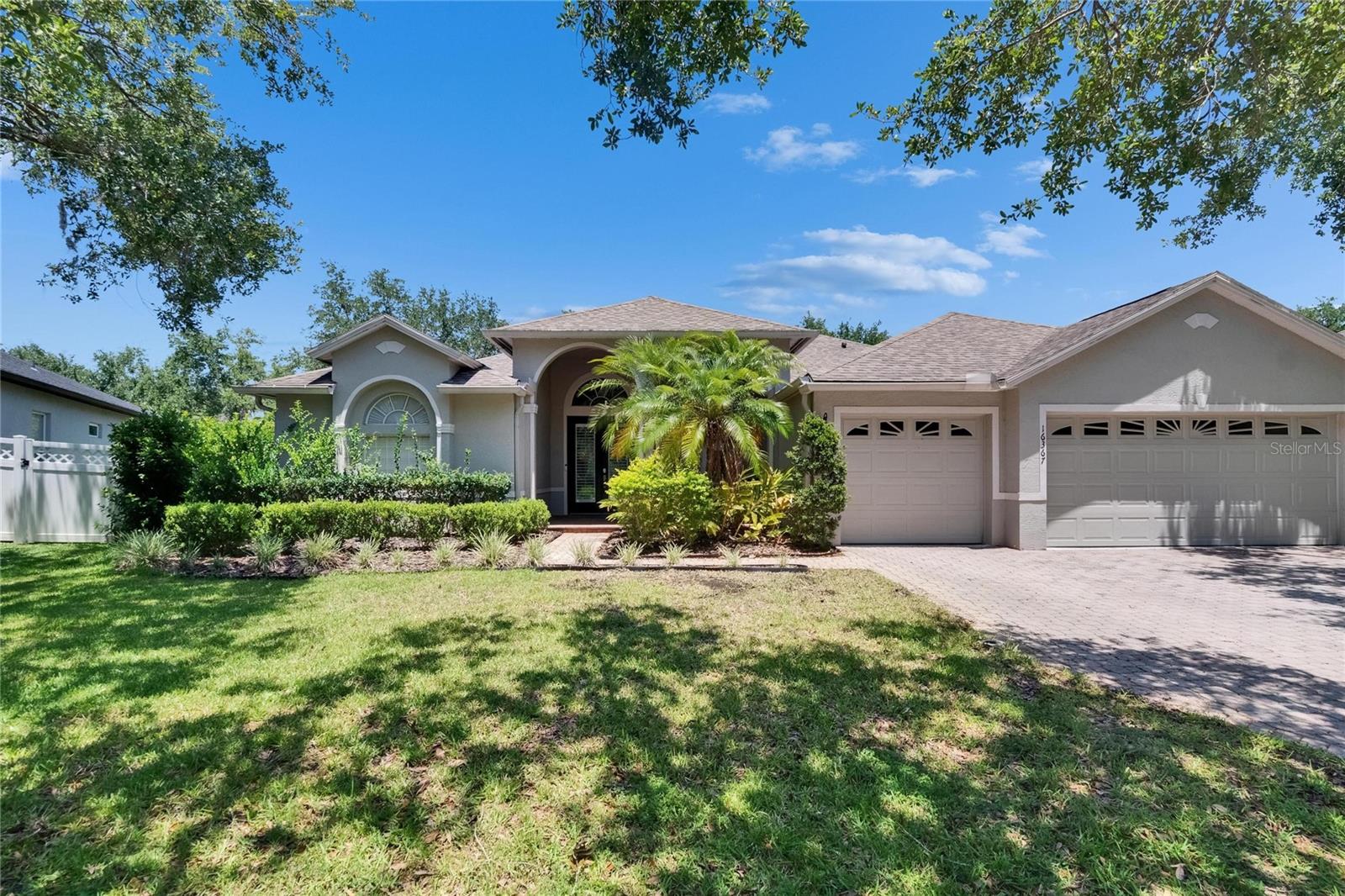 Listing photo id 50 for 16367 Ashington Park Drive