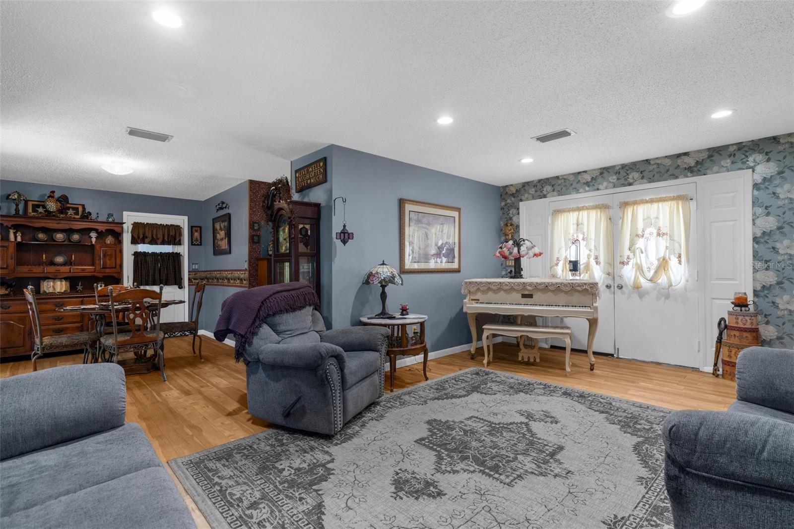 Image 6 of 38 For 4499 Collins Road