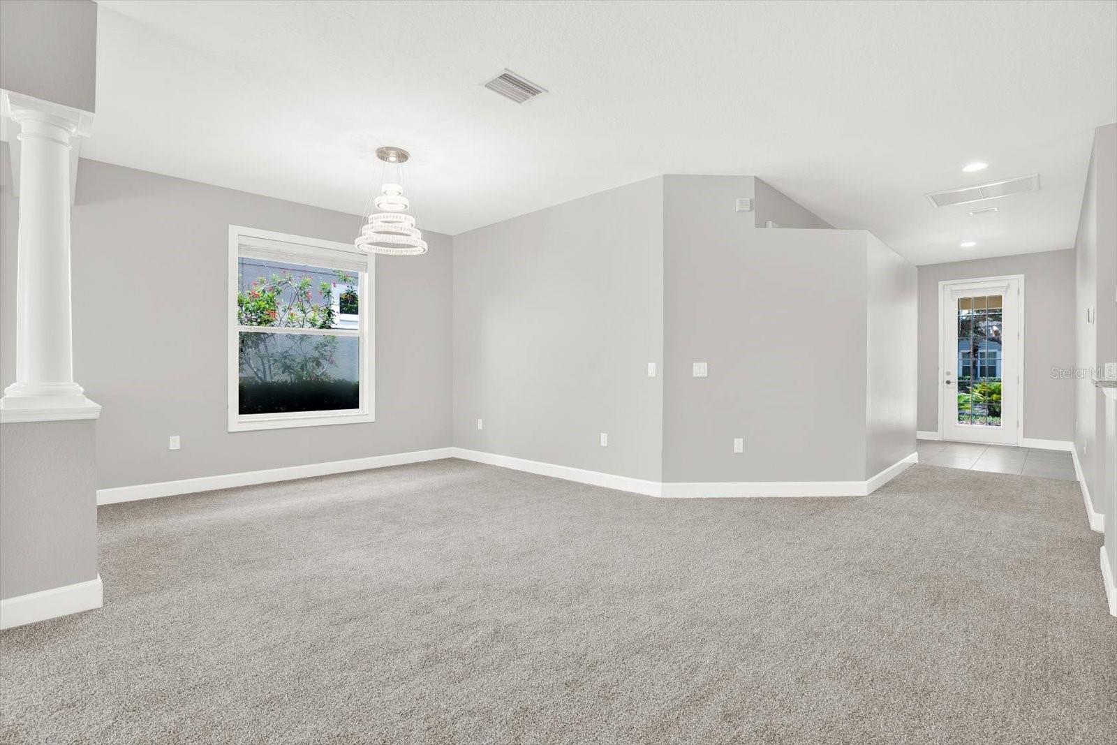 Listing photo id 3 for 20106 Bending Creek Place