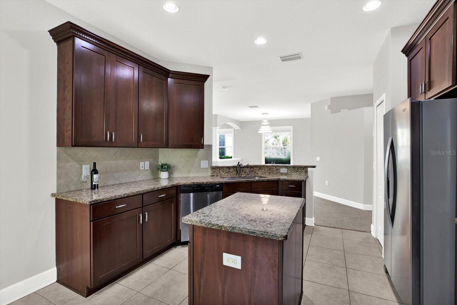 Listing photo id 7 for 20106 Bending Creek Place