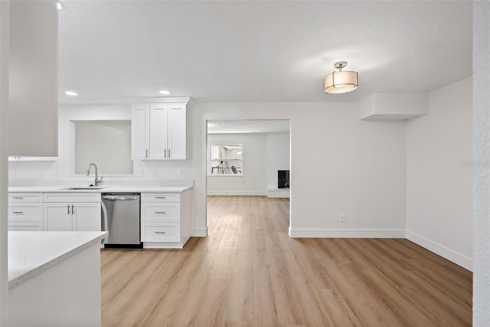Image 8 of 40 For 11764 Pinedale Avenue
