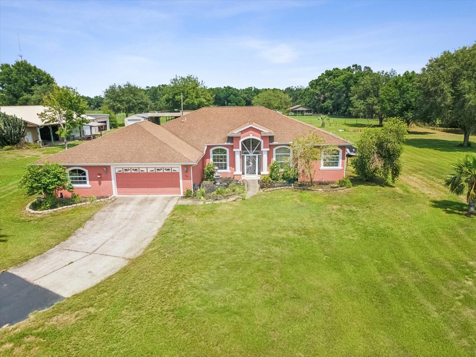 Listing photo id 0 for 5100 Lockhart Road