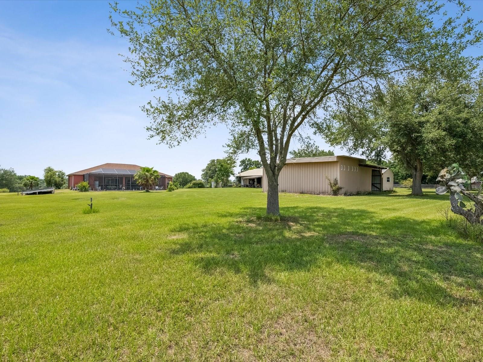 Listing photo id 49 for 5100 Lockhart Road