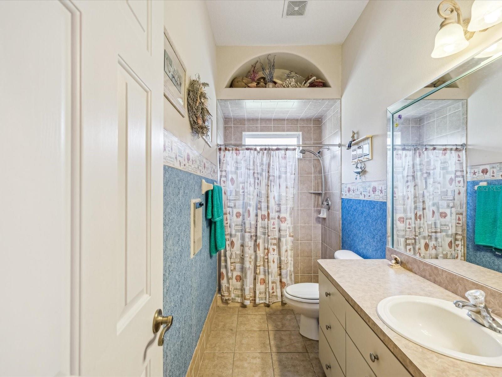 Listing photo id 7 for 5100 Lockhart Road