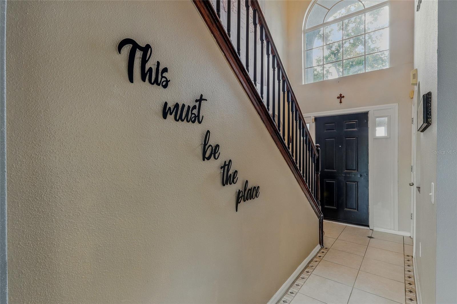 Listing photo id 12 for 31747 Loch Aline Drive