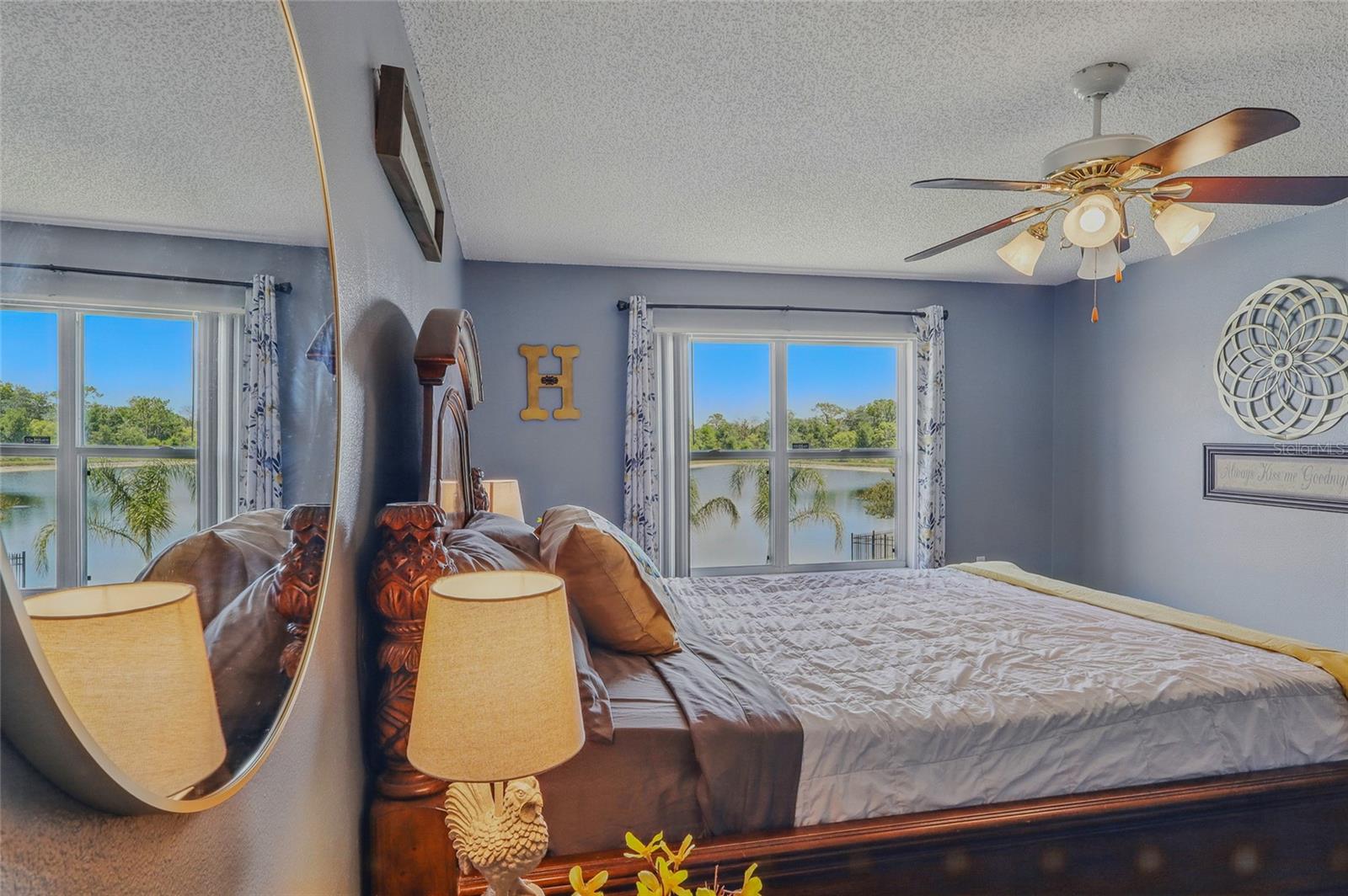 Listing photo id 24 for 31747 Loch Aline Drive