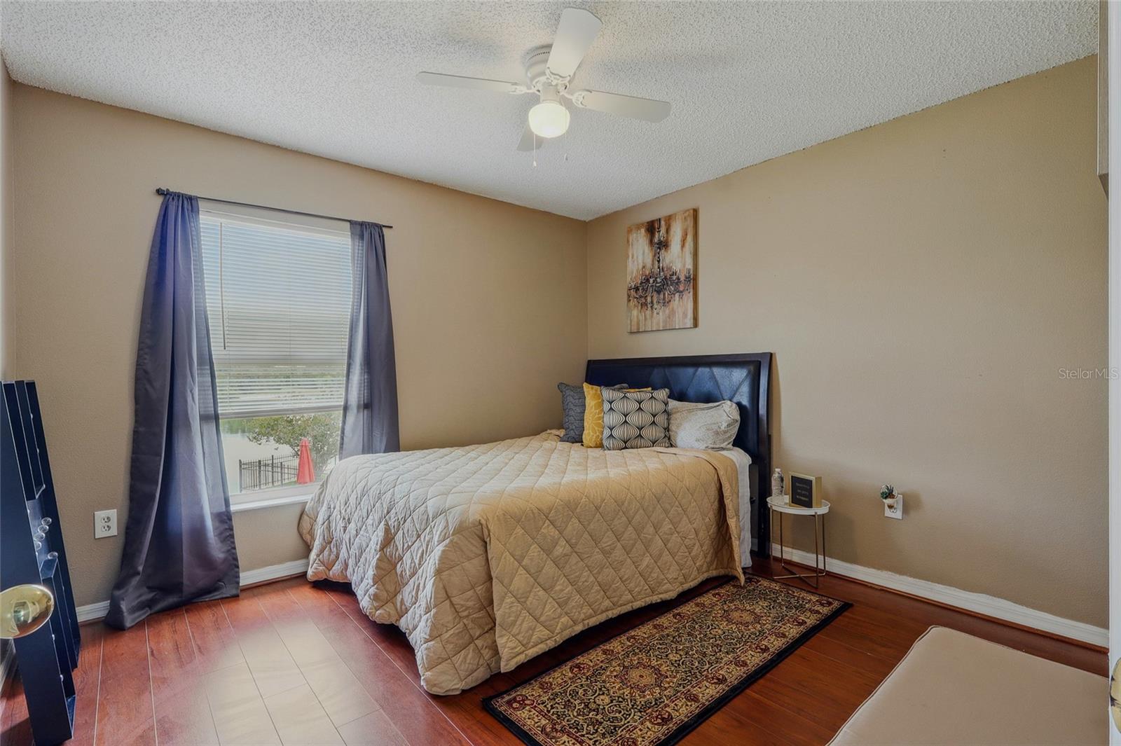 Listing photo id 27 for 31747 Loch Aline Drive