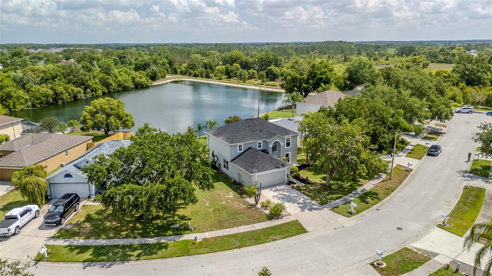 Listing photo id 5 for 31747 Loch Aline Drive