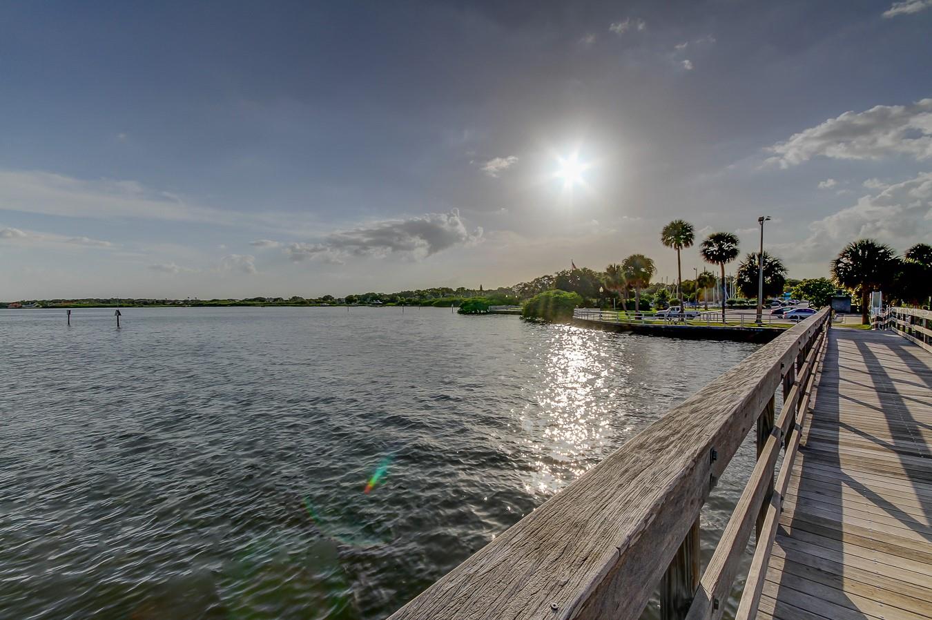 Listing photo id 77 for 3410 Briarwood Lane