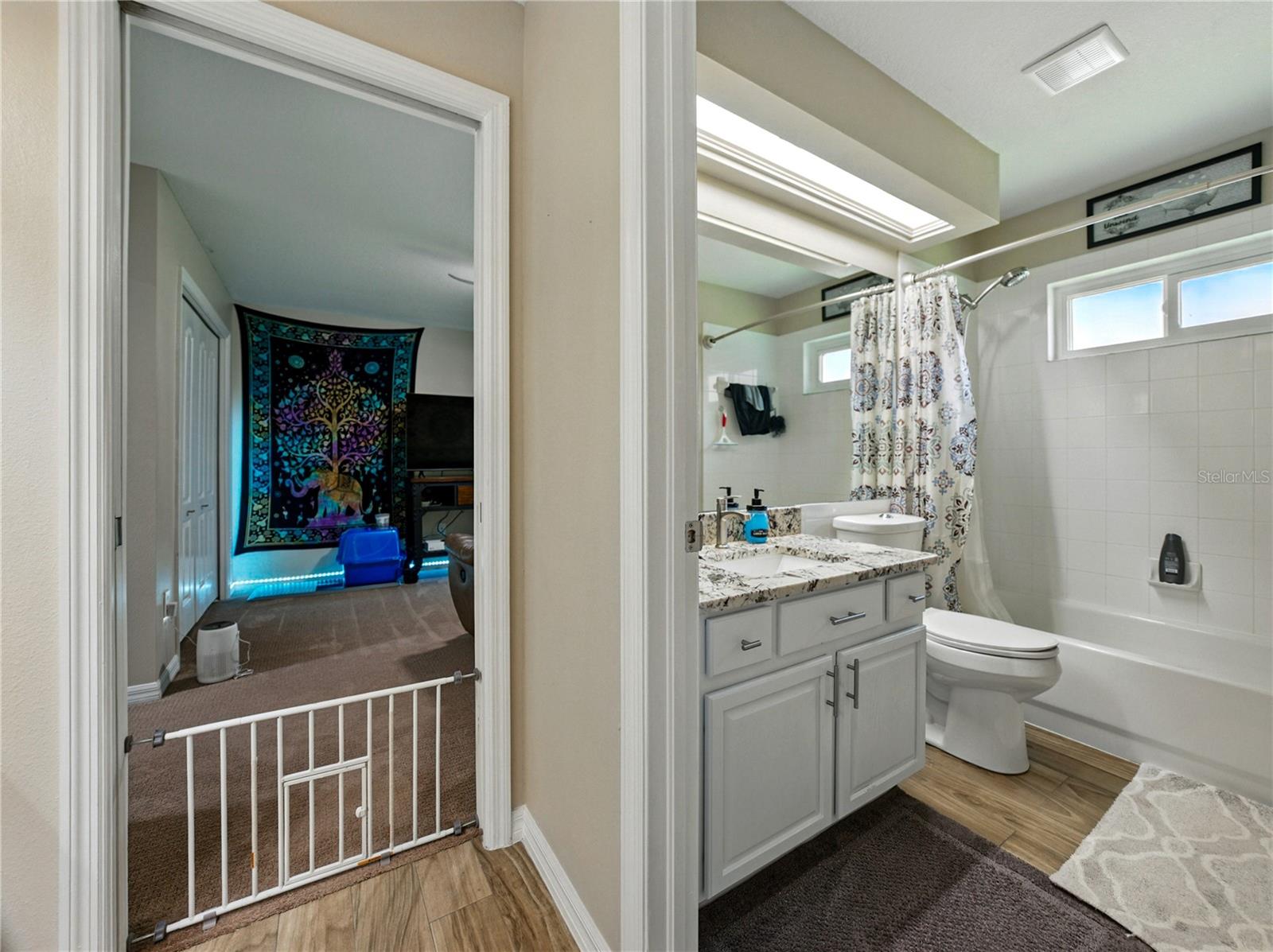 Image 18 of 34 For 3909 Valrico Grove Drive