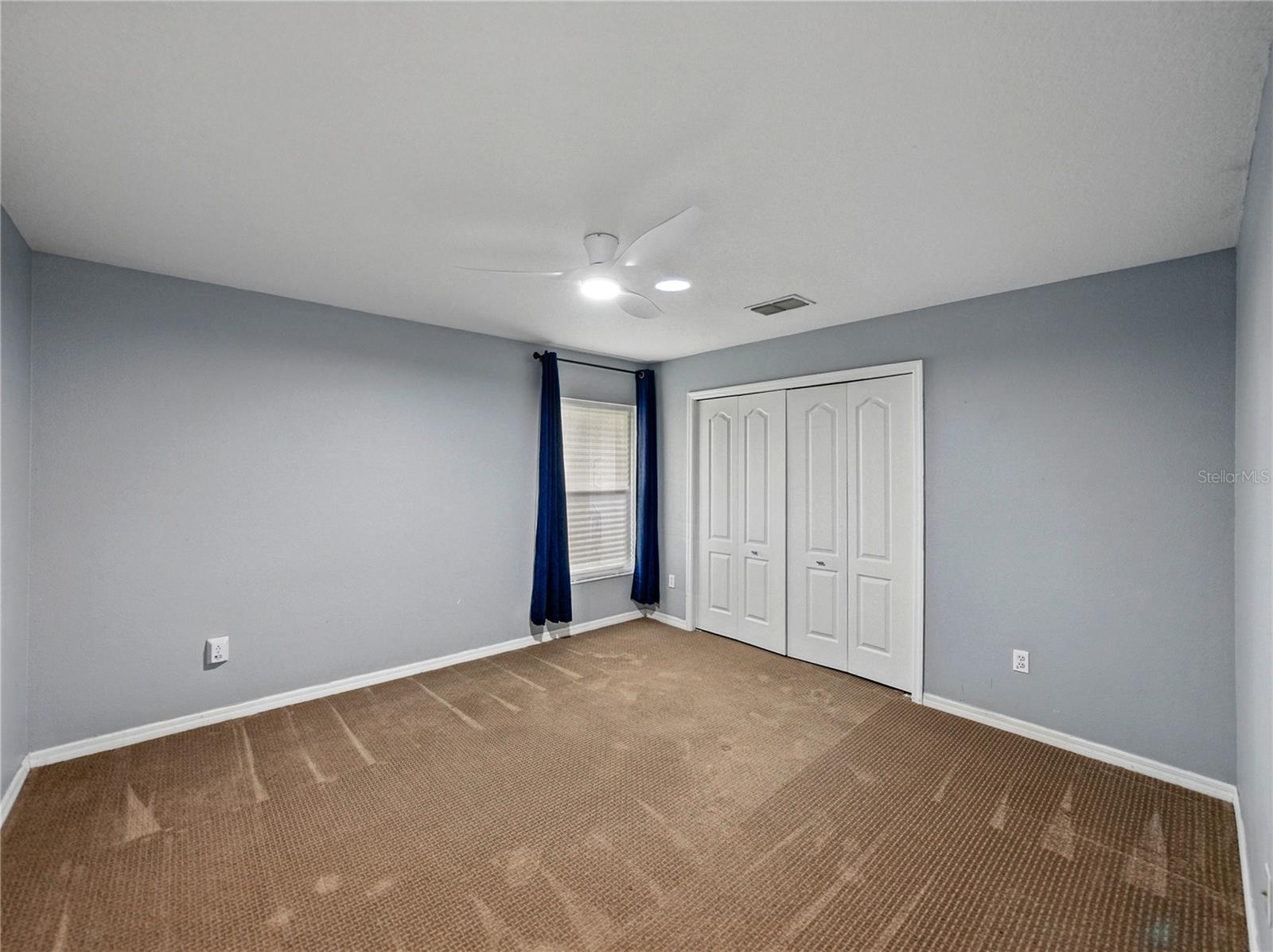 Image 20 of 34 For 3909 Valrico Grove Drive