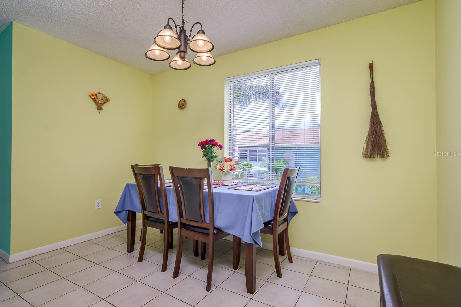 Image 11 of 46 For 255 114th Avenue N 4