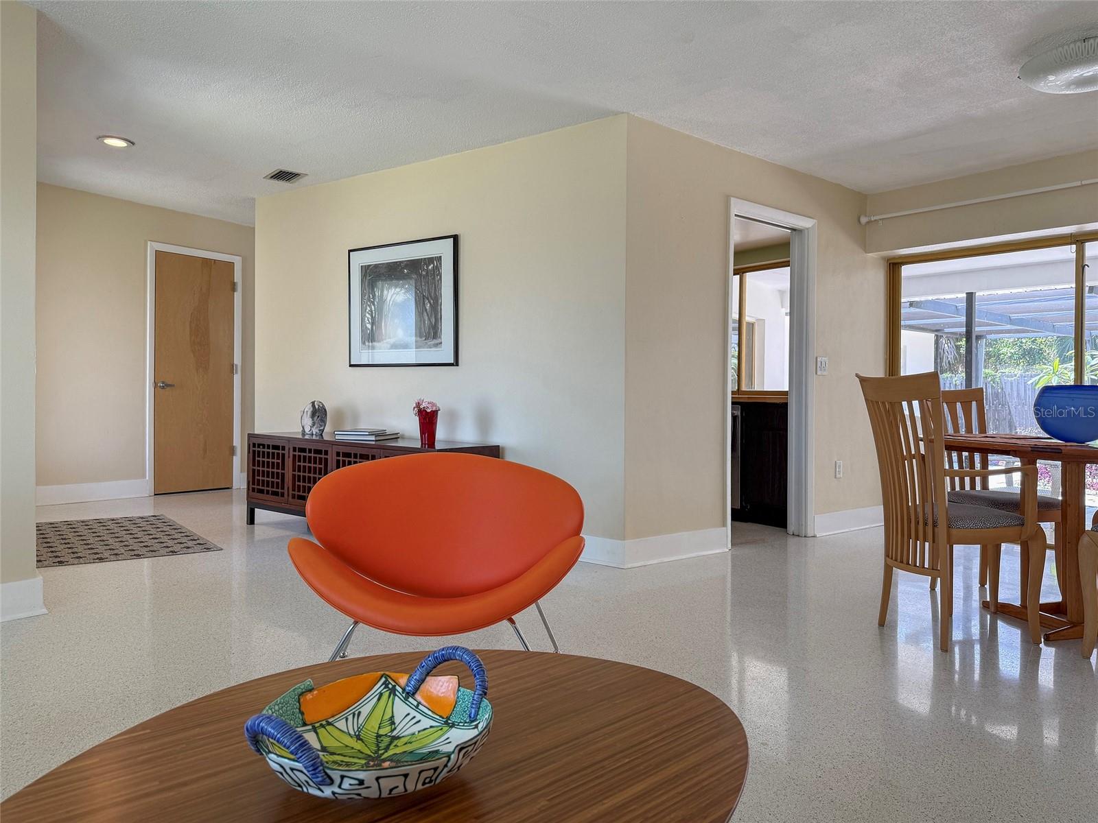 Image 4 of 19 For 1775 62nd Terrace S