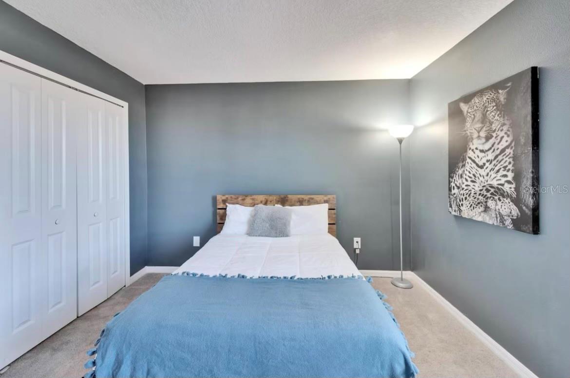 Image 13 of 26 For 17052 Yellow Pine Street