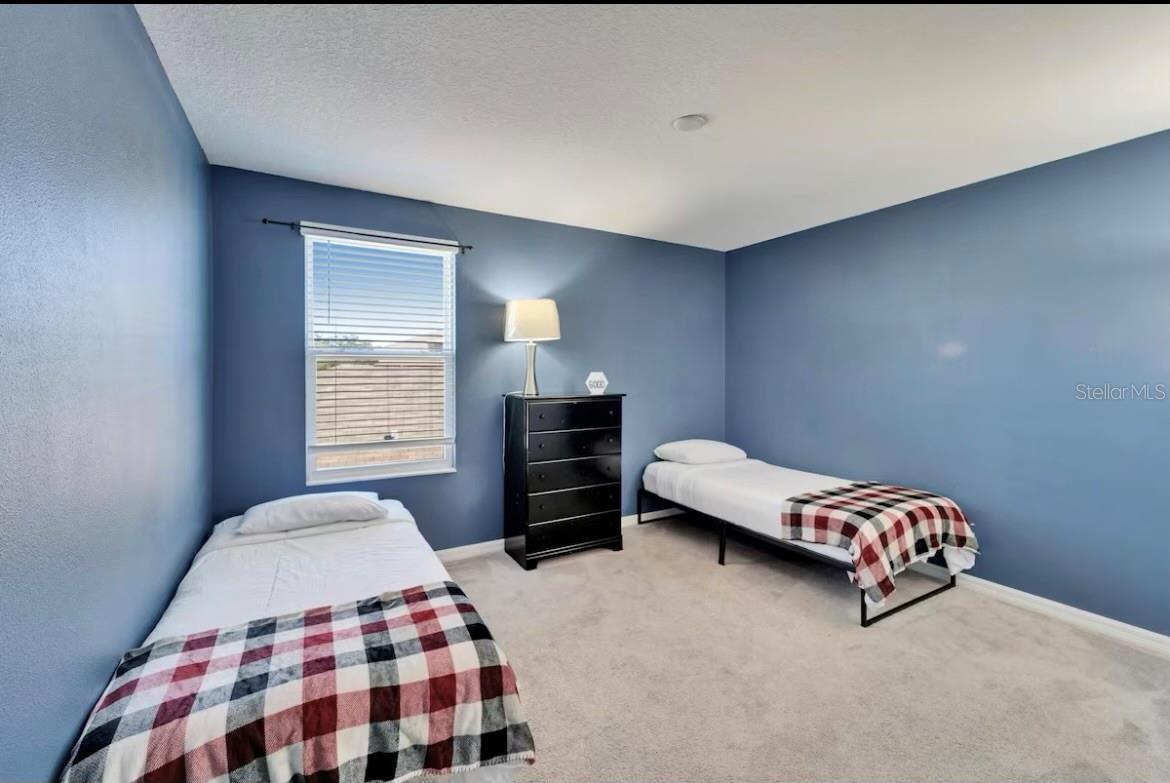 Image 21 of 26 For 17052 Yellow Pine Street