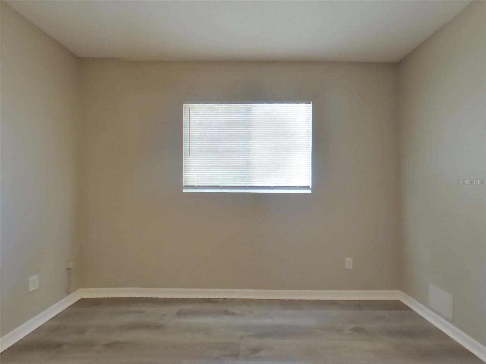 Image 8 of 15 For 4498 Jaslo Avenue