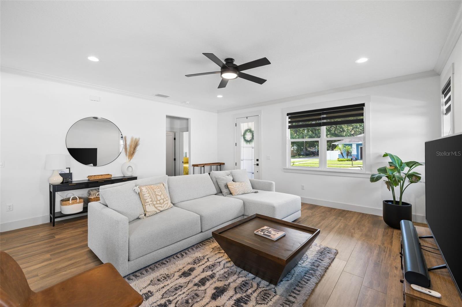Image 11 of 43 For 1520 Diana Street