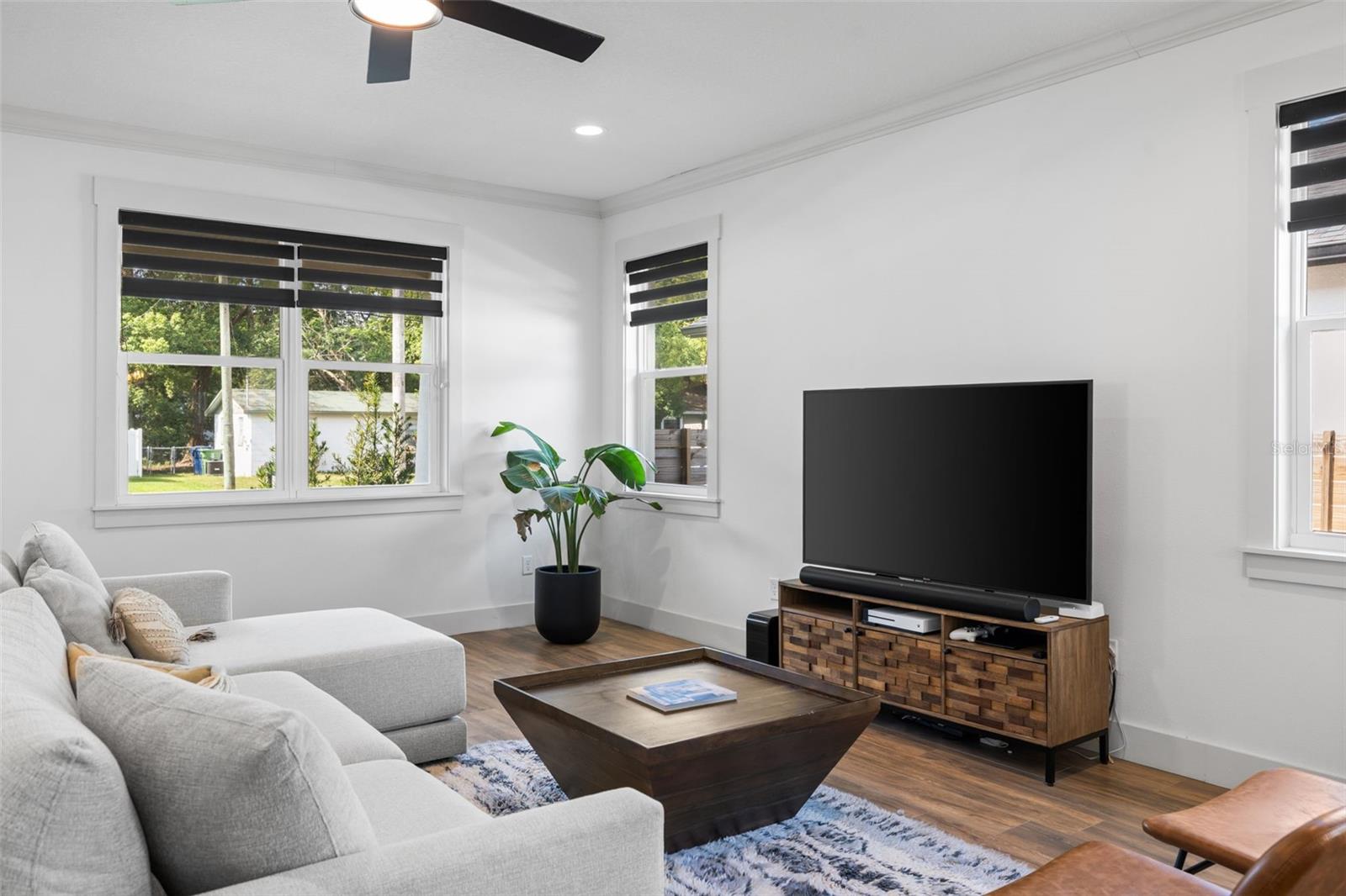 Image 12 of 43 For 1520 Diana Street