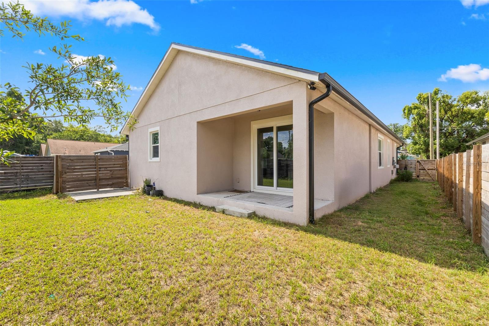 Image 42 of 43 For 1520 Diana Street