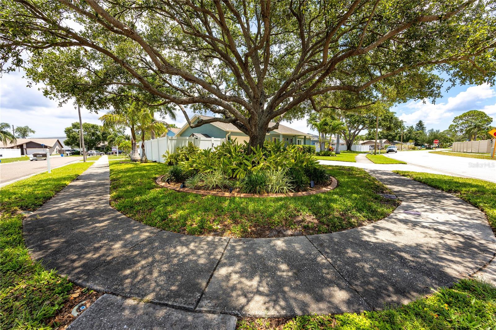 Image 4 of 35 For 12103 71st Way