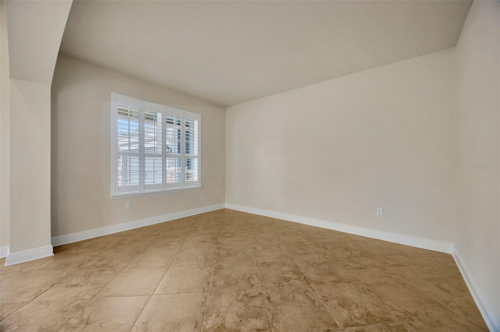 Image 14 of 81 For 1229 Hillandale Reserve Drive