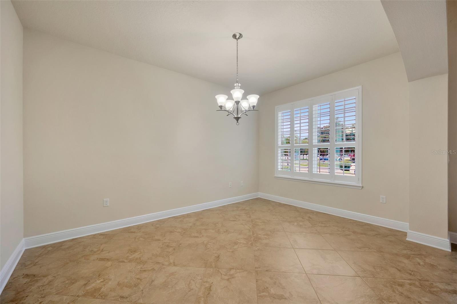 Image 19 of 81 For 1229 Hillandale Reserve Drive