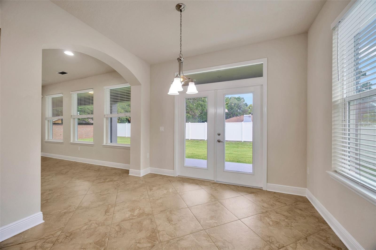 Image 21 of 81 For 1229 Hillandale Reserve Drive
