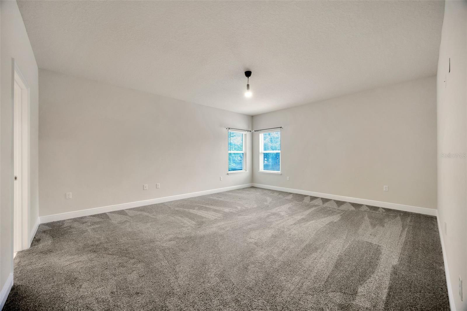 Image 28 of 81 For 1229 Hillandale Reserve Drive