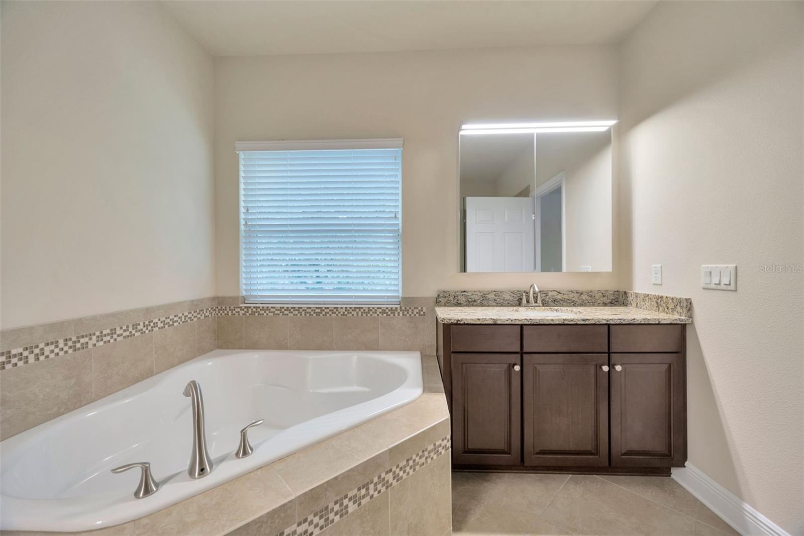Image 35 of 81 For 1229 Hillandale Reserve Drive