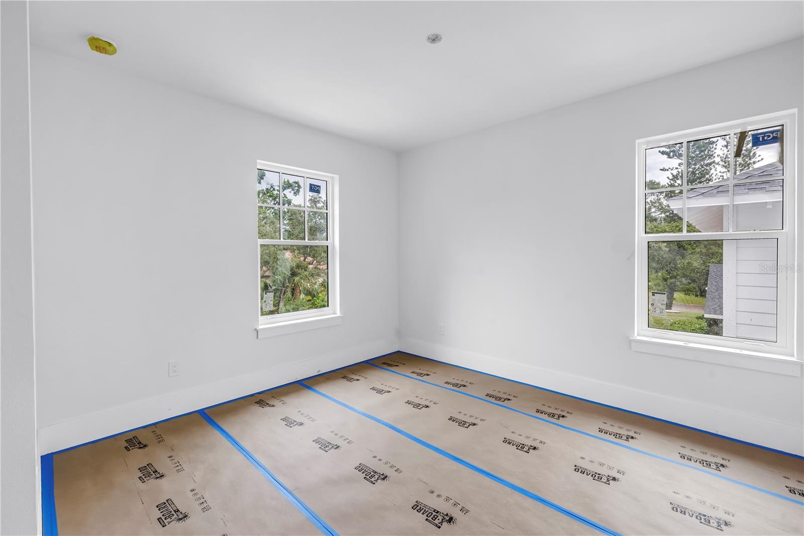 Image 20 of 48 For 116 24th Avenue S