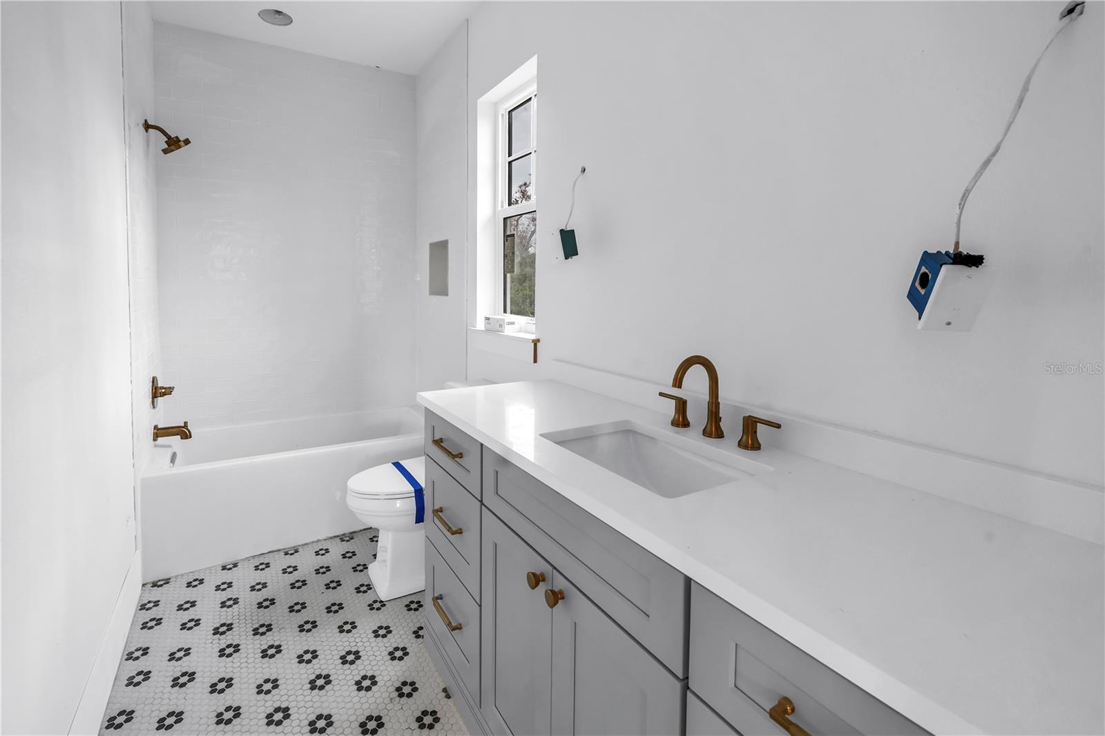 Image 41 of 48 For 116 24th Avenue S