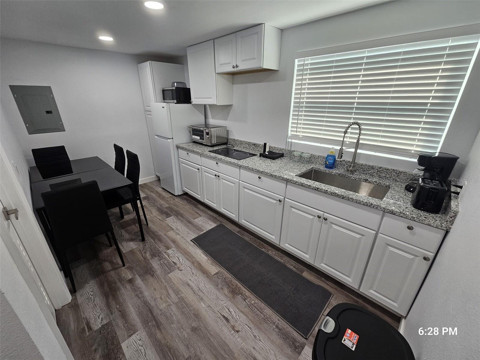 Image 3 of 15 For 6903 River Boulevard B