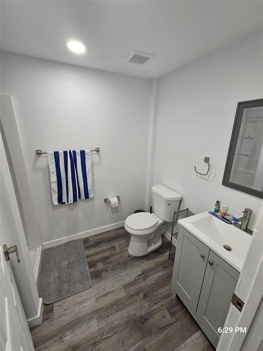 Image 4 of 15 For 6903 River Boulevard B