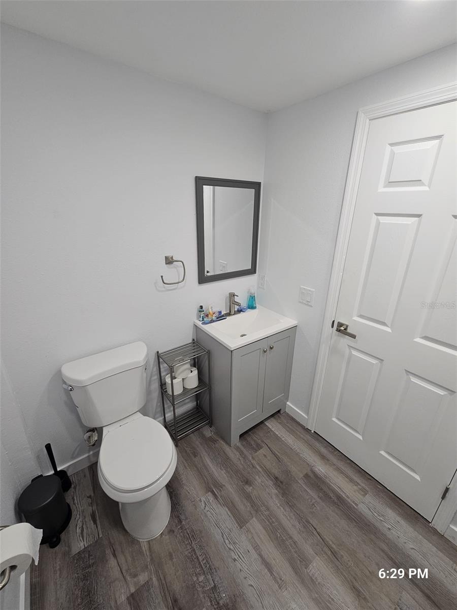 Image 5 of 15 For 6903 River Boulevard B