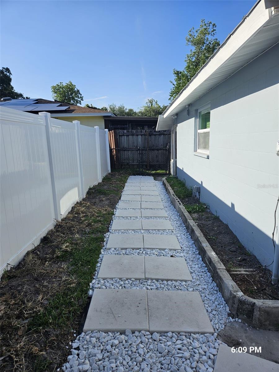 Image 7 of 15 For 6903 River Boulevard B