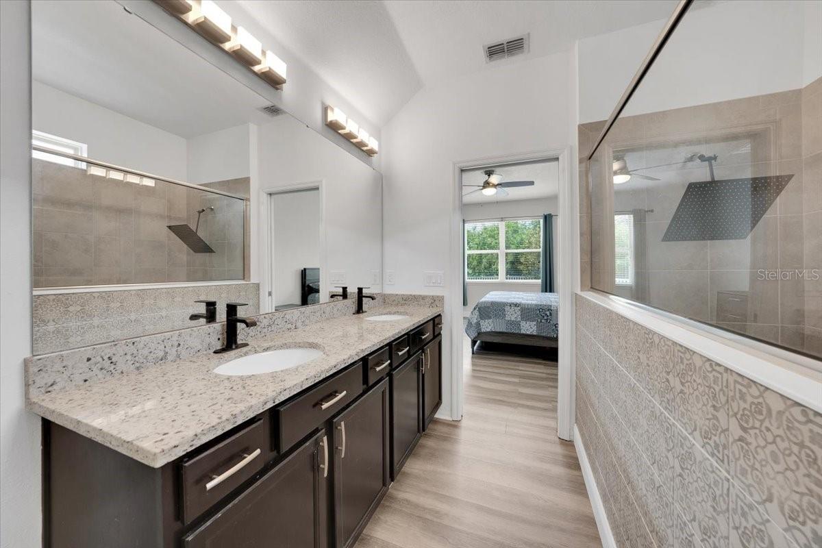 Image 18 of 41 For 1203 Custer Bayou Street