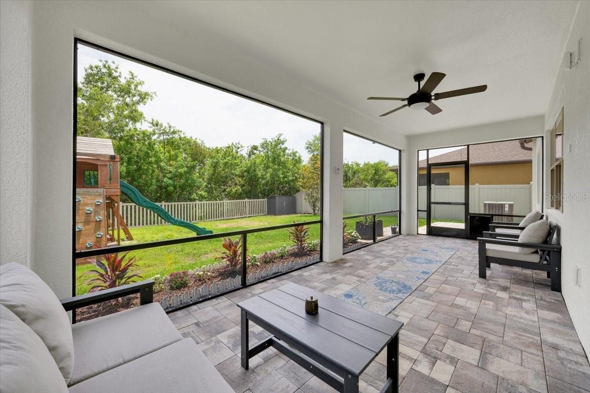Image 37 of 41 For 1203 Custer Bayou Street