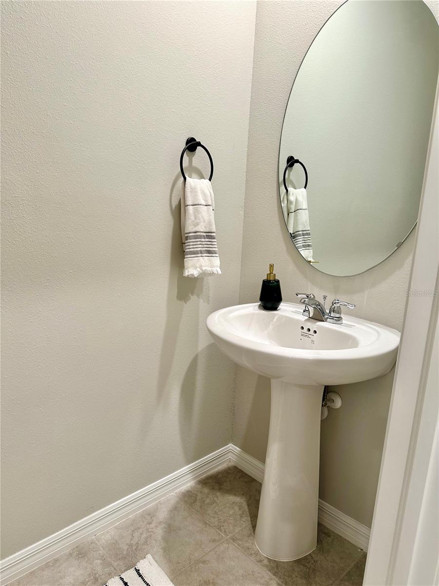 Image 10 of 29 For 2717 Chestnut Creek Place