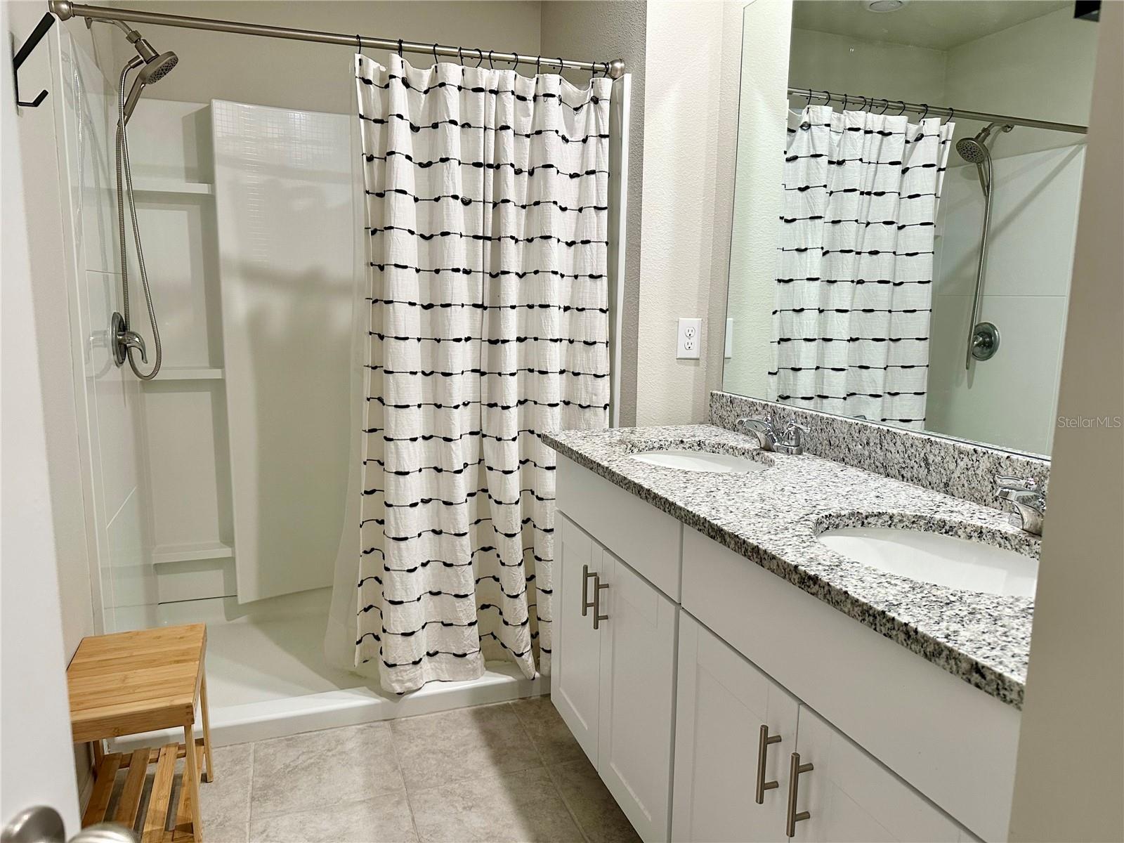 Image 15 of 29 For 2717 Chestnut Creek Place