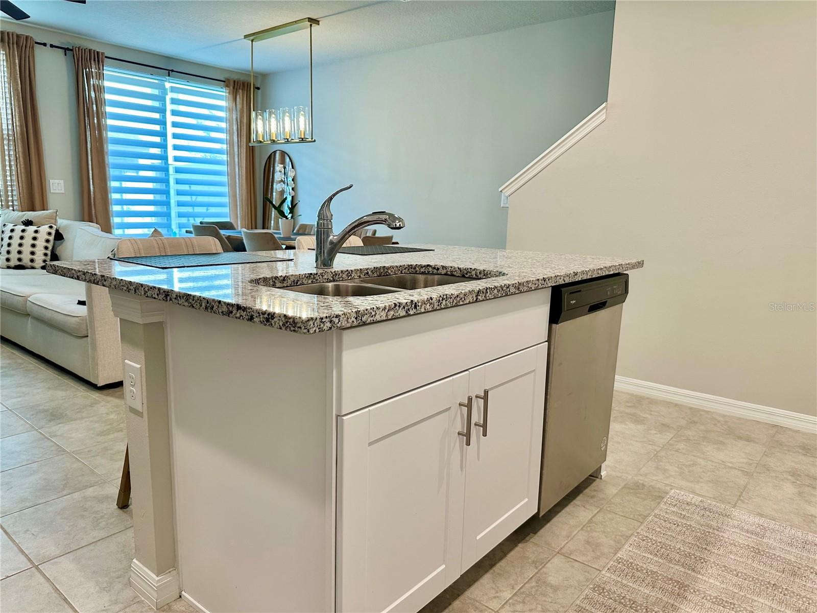 Image 7 of 29 For 2717 Chestnut Creek Place