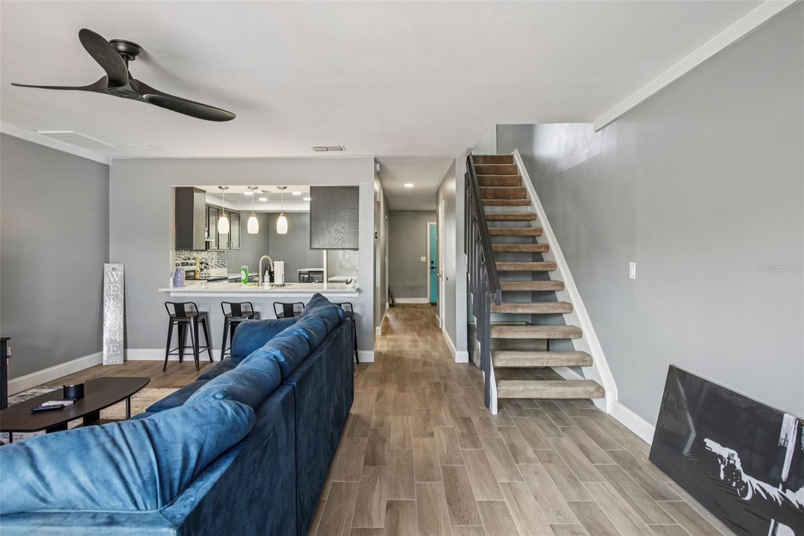 Image 11 of 31 For 16076 Dawnview Drive