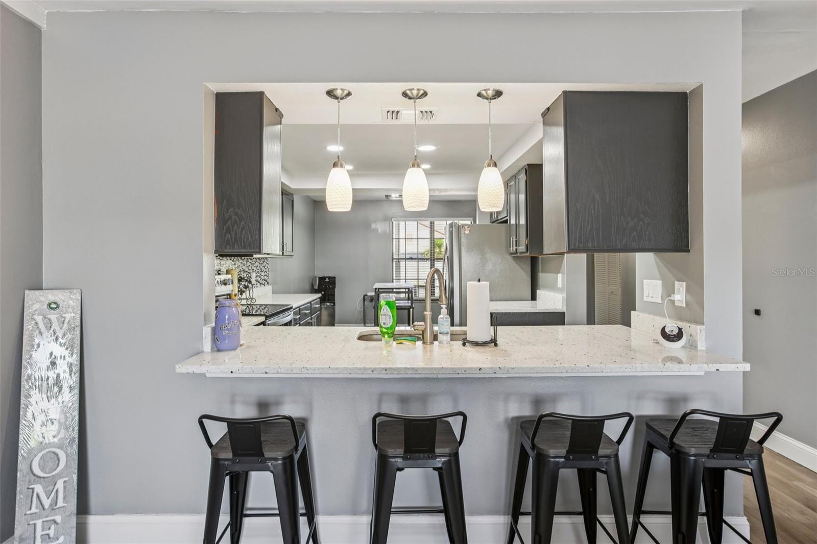 Image 15 of 31 For 16076 Dawnview Drive